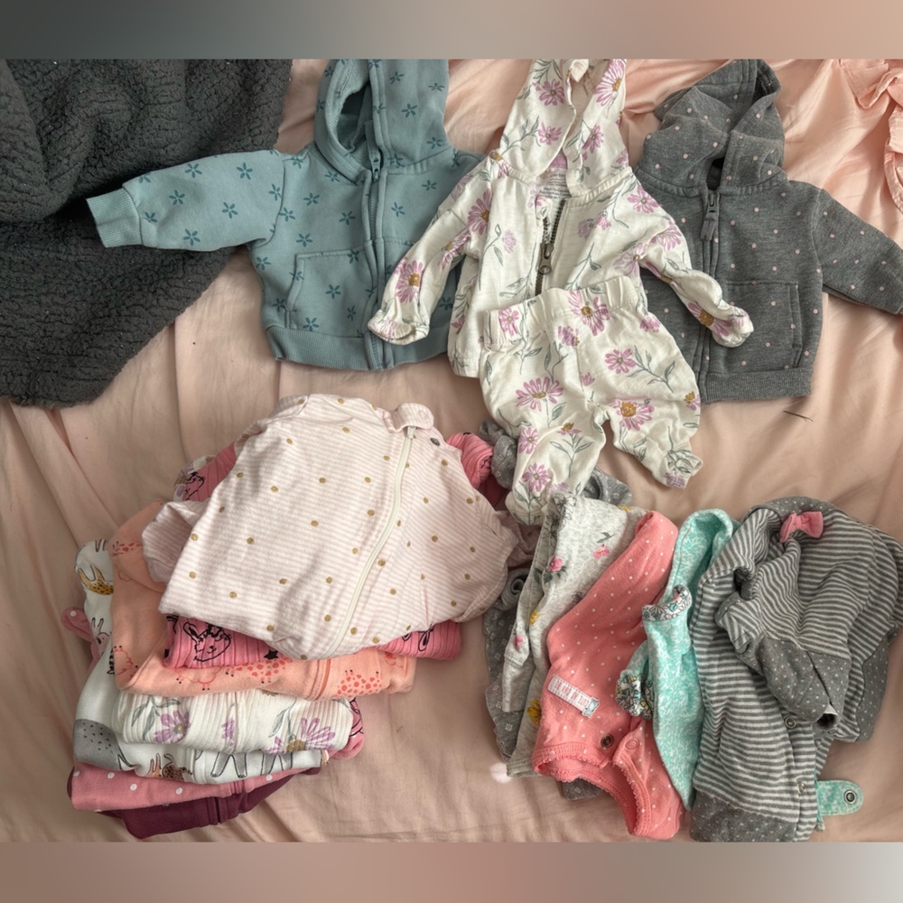 Lot of baby girl clothes NB-3 months